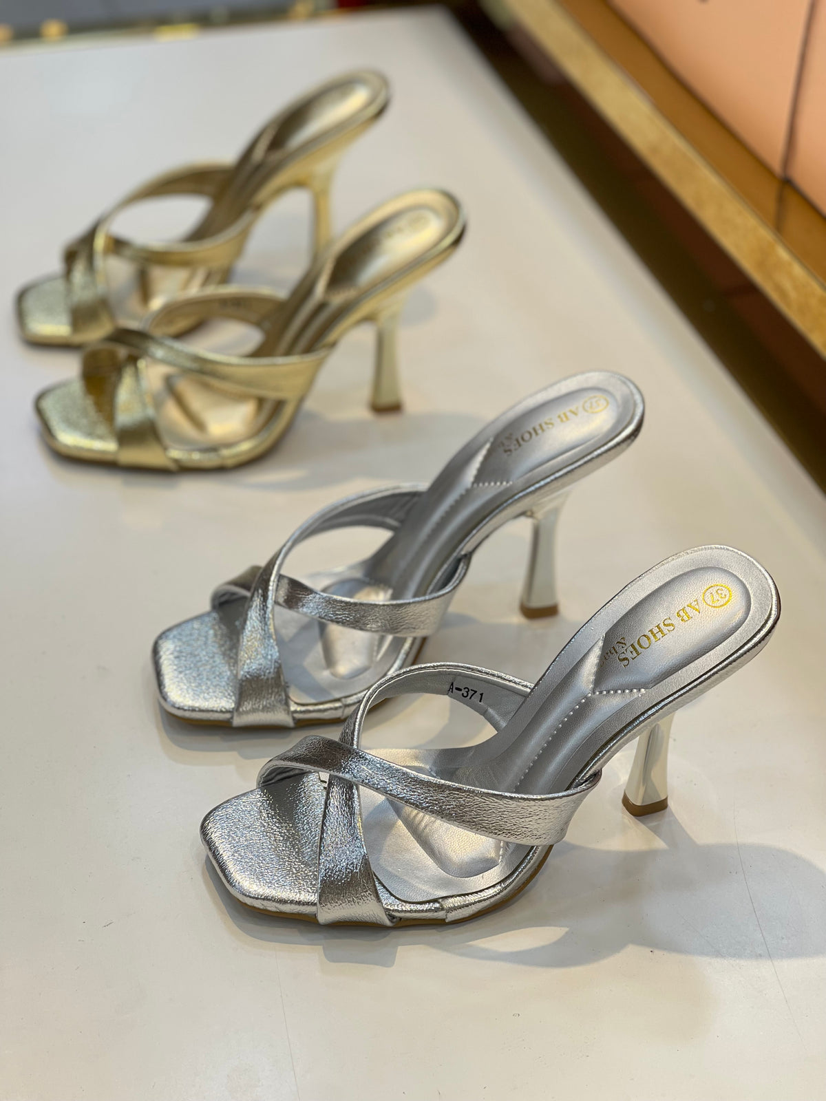 A-371 ABSHOES