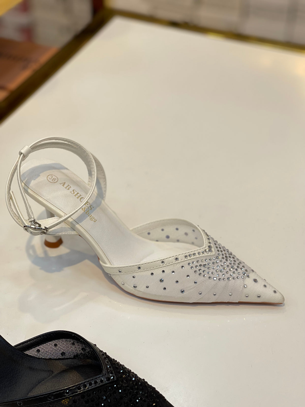 A-351 ABSHOES
