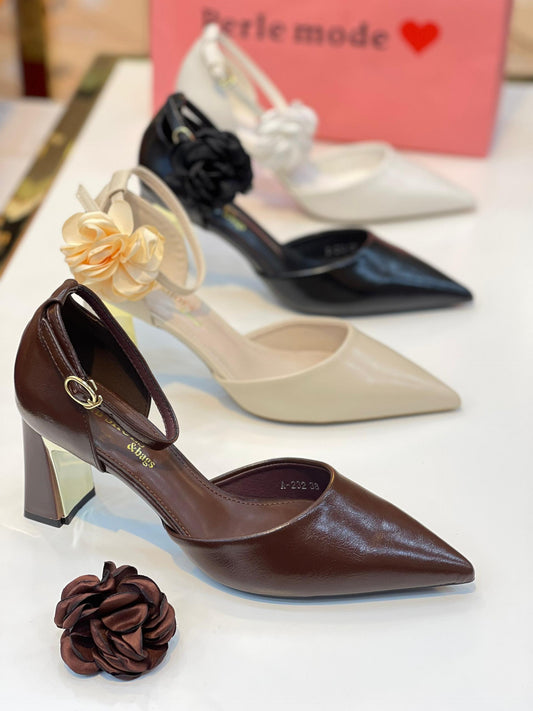 Escarpins Slingback à Talon Doré