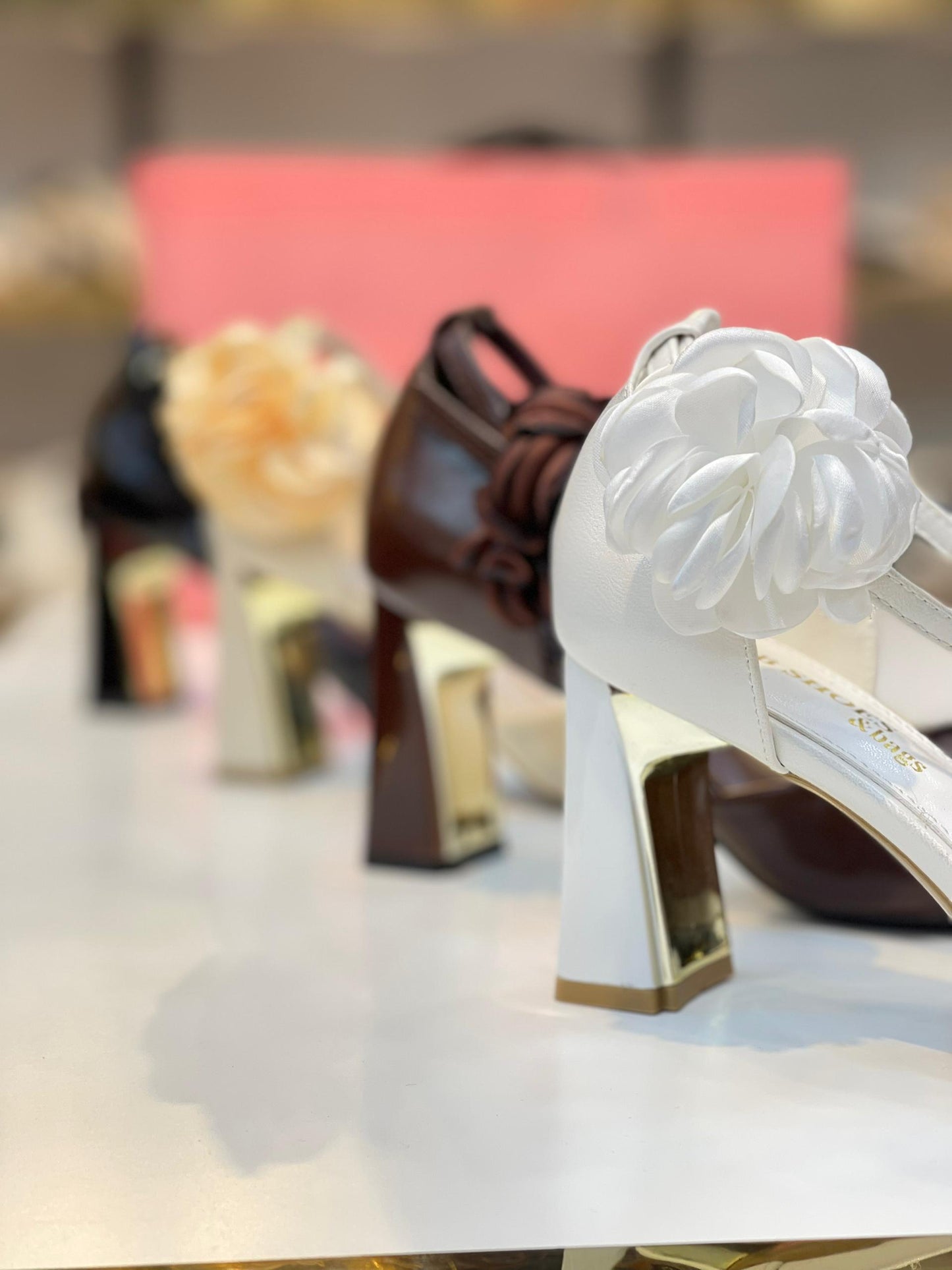 Escarpins Slingback à Talon Doré